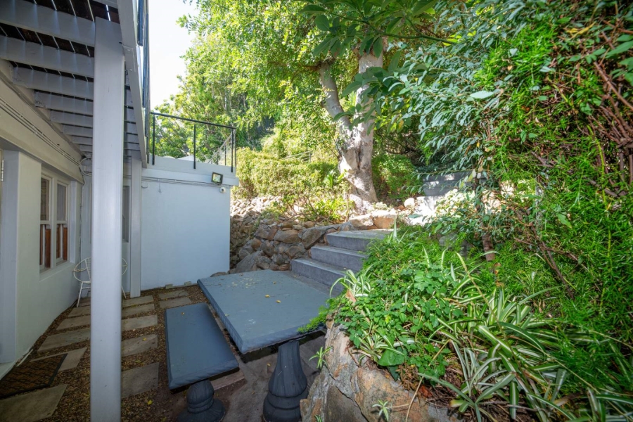 To Let 3 Bedroom Property for Rent in Camps Bay Western Cape